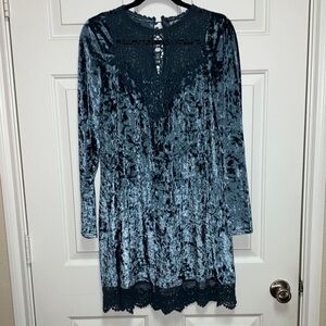 JODIFL Teal Velvet & Lace Long Sleeve Dress Size Small